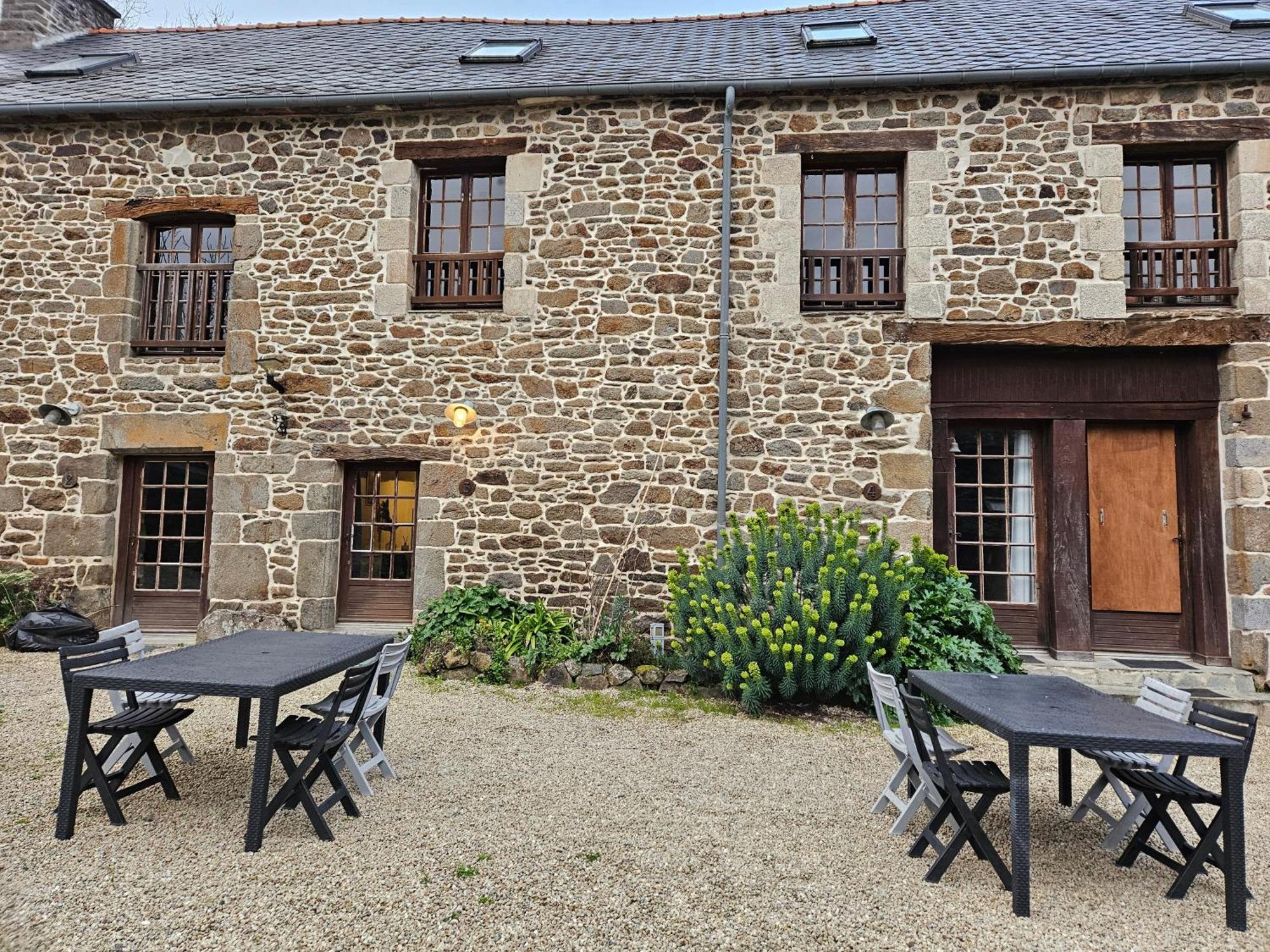 Les 3 Rossignols Taden Quarto foto